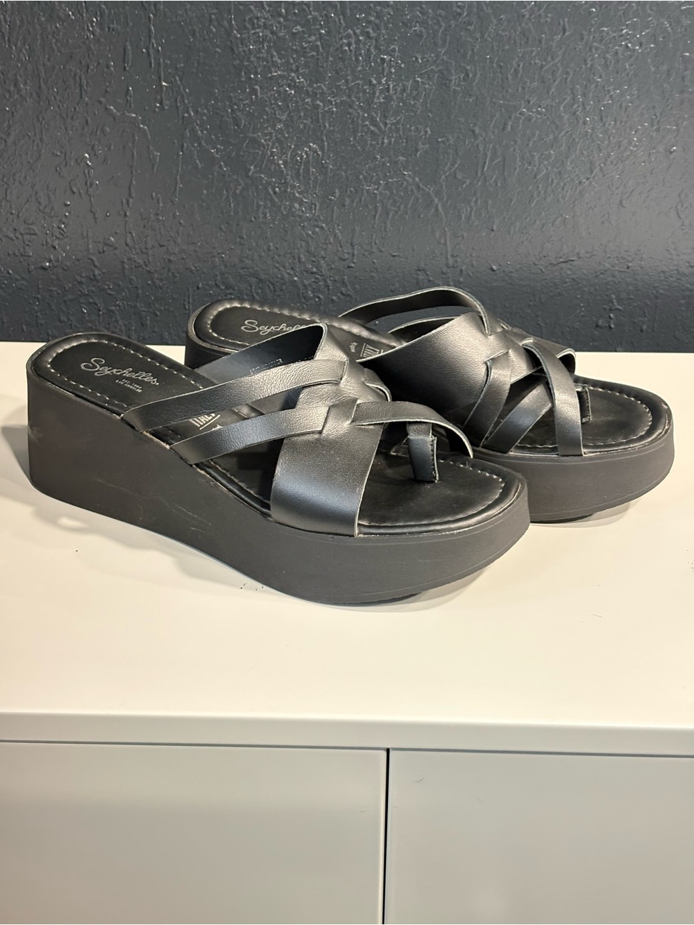 Seychelles Rock Steady Criss-Cross Leather Slide Sandals 9